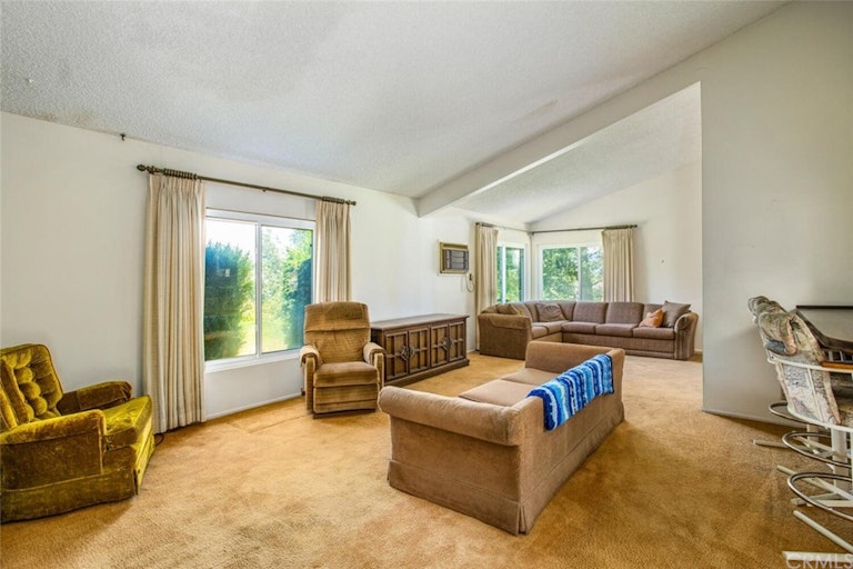 Photo 8 of 44 - 12831 Miradero Pl, Redlands, CA 92373