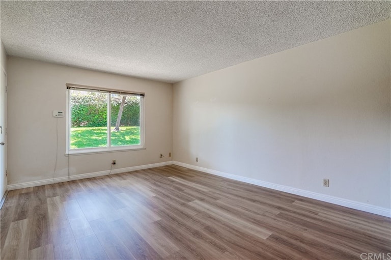 Photo 5 of 37 - 628 Pamela Kay Ln, La Puente, CA 91746