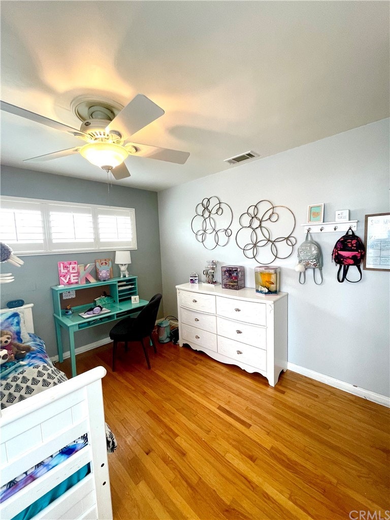 Photo 32 of 51 - 5807 E Monlaco Rd, Long Beach, CA 90808