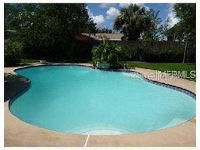 Photo 3 of 13 - 8631 Peppercorn Dr, Orlando, FL 32825