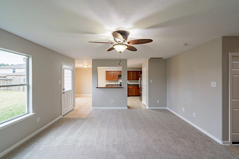 Photo 13 of 31 - 28877 San Bernard River Loop, Spring, TX 77386