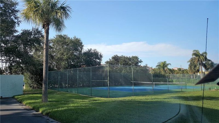 Photo 22 of 22 - 737 Pinellas Bayway S #207, Saint Petersburg, FL 33715