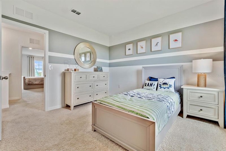 Photo 19 of 33 - 3008 Aventino Ln, Tavares, FL 32778