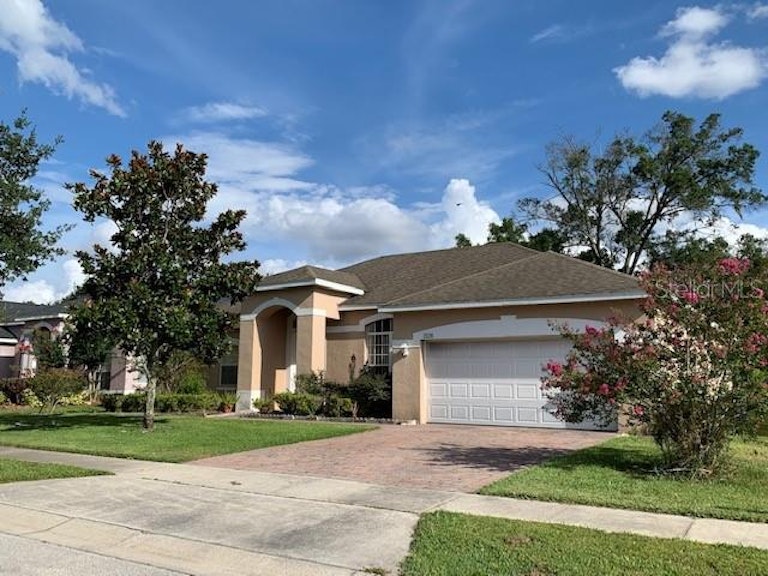 Photo 1 of 17 - 2526 Laurel Blossom Cir, Ocoee, FL 34761
