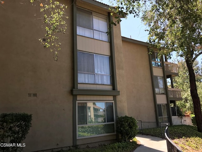 Photo 7 of 7 - 255 Sequoia Ct #21, Thousand Oaks, CA 91360