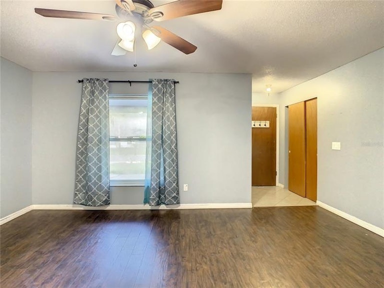 Photo 3 of 33 - 455 Sunrise Dr, Casselberry, FL 32707