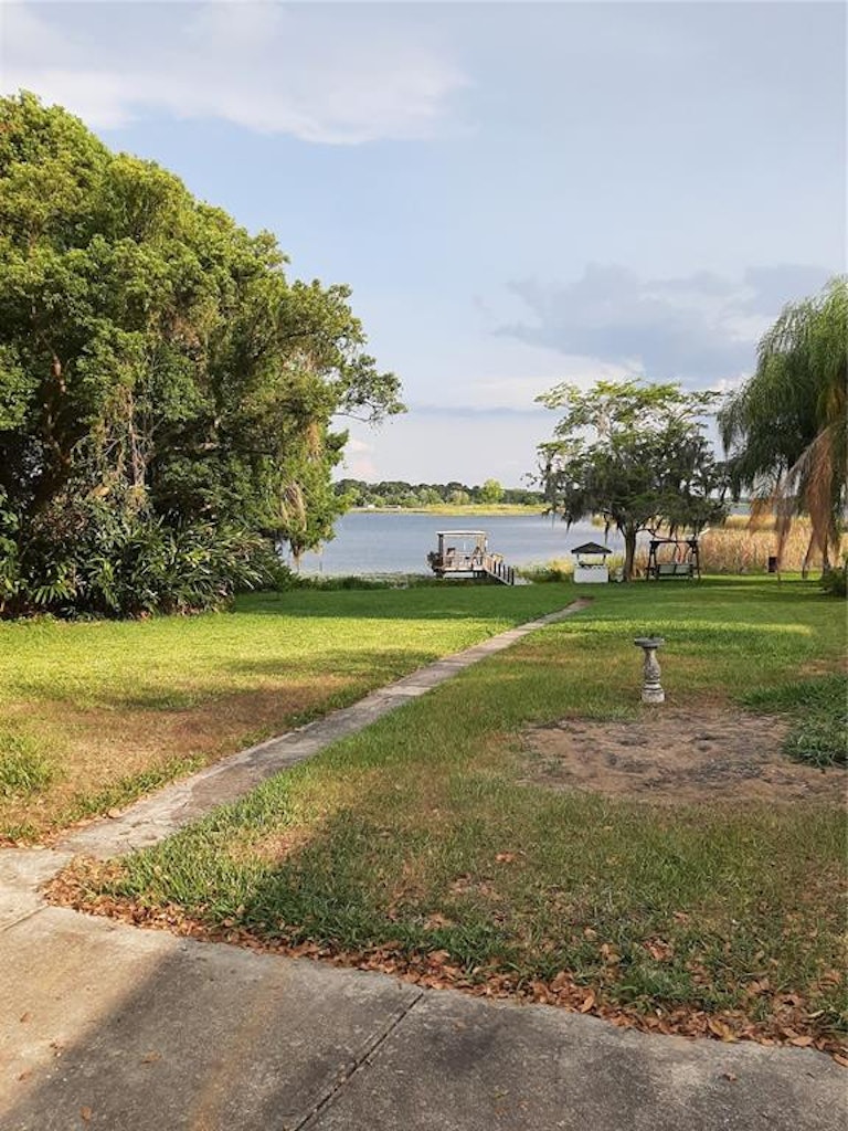 Photo 2 of 83 - 16010 Dora Ave, Tavares, FL 32778