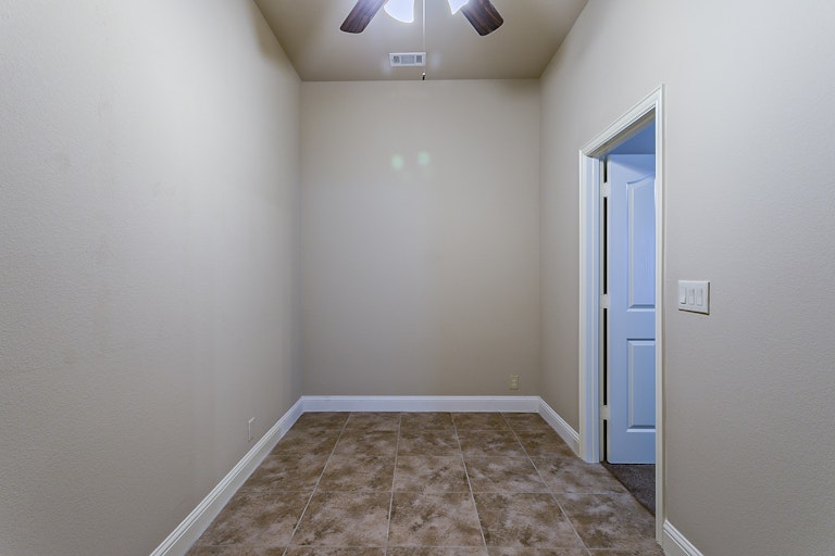 Photo 23 of 27 - 902 Calder Ct, Anna, TX 75409