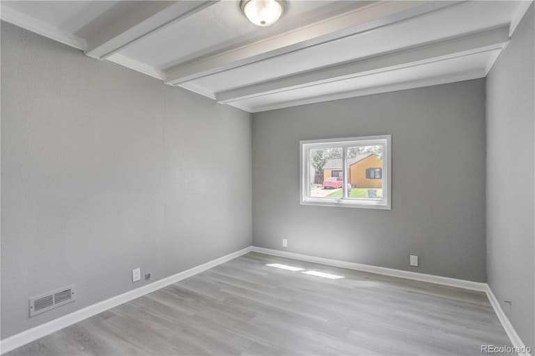 Photo 12 of 29 - 715 Lansing St, Aurora, CO 80010