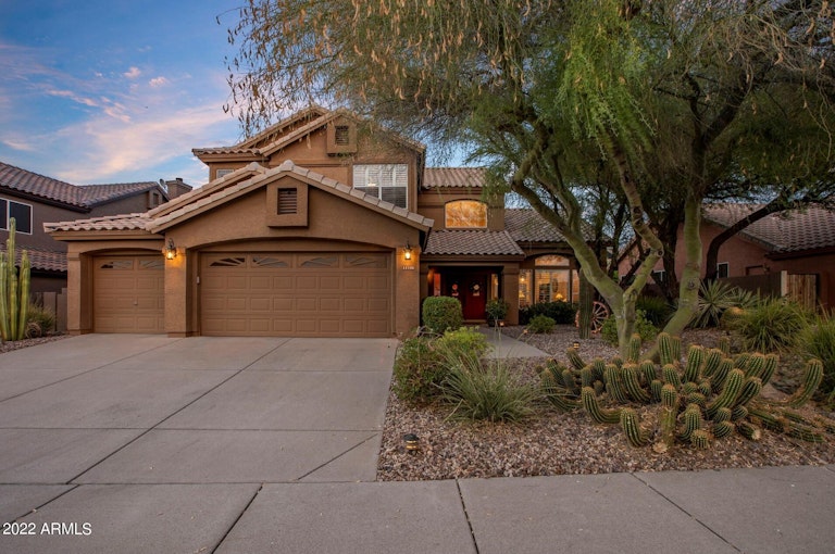 Photo 1 of 48 - 11100 E Greythorn Dr, Scottsdale, AZ 85262
