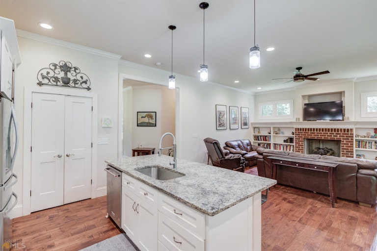 Photo 13 of 51 - 477 Tom Smith Rd SW, Lilburn, GA 30047