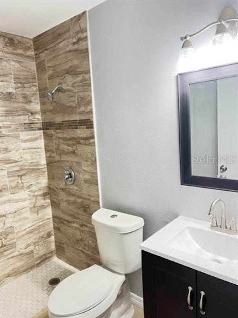 Photo 10 of 17 - 3166 N Sedgewick Rd, Avon Park, FL 33825