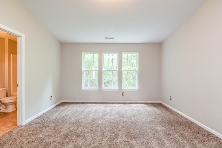 Photo 13 of 19 - 6006 San Marcos Way, Raleigh, NC 27616