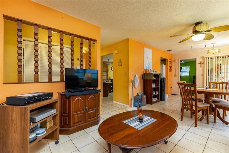 Photo 9 of 23 - 12921 Banyan St, Hudson, FL 34669