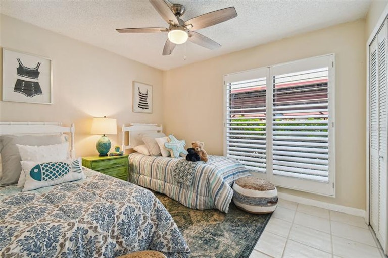 Photo 23 of 45 - 1 Windrush Blvd #5, Indian Rocks Beach, FL 33785