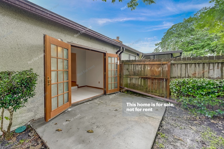 Photo 35 of 35 - 9943 Fawn Ridge Dr, Jacksonville, FL 32256