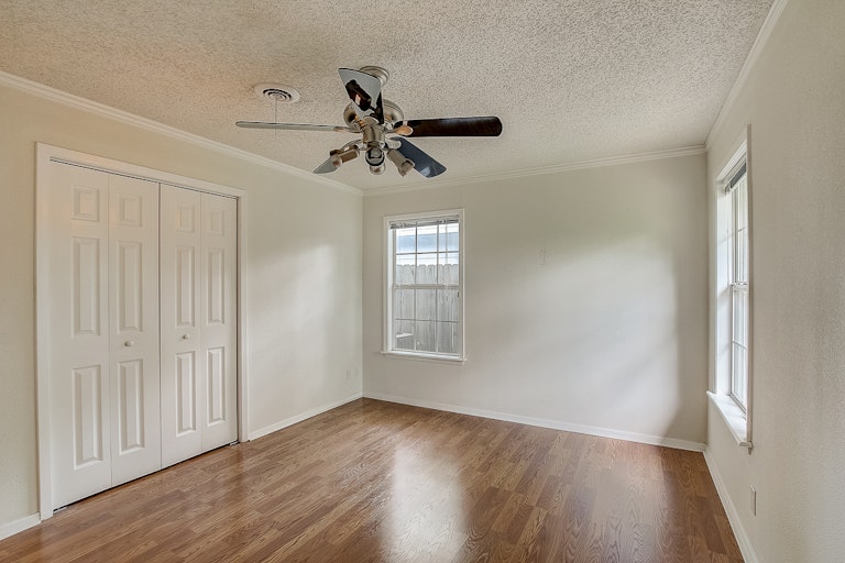 Photo 27 of 39 - 2313 Devonshire Dr, Austin, TX 78723