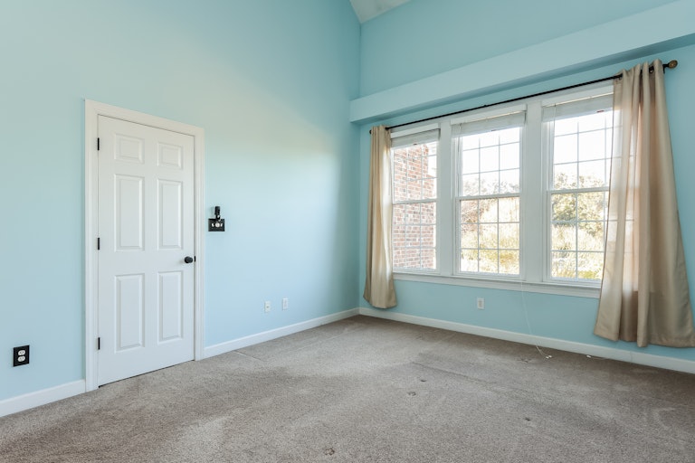 Photo 17 of 25 - 503 Oldwyck Dr, Fuquay Varina, NC 27526