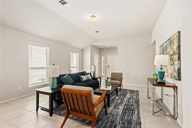 Photo 12 of 28 - 5848 Albireo Ave #101, Round Rock, TX 78665