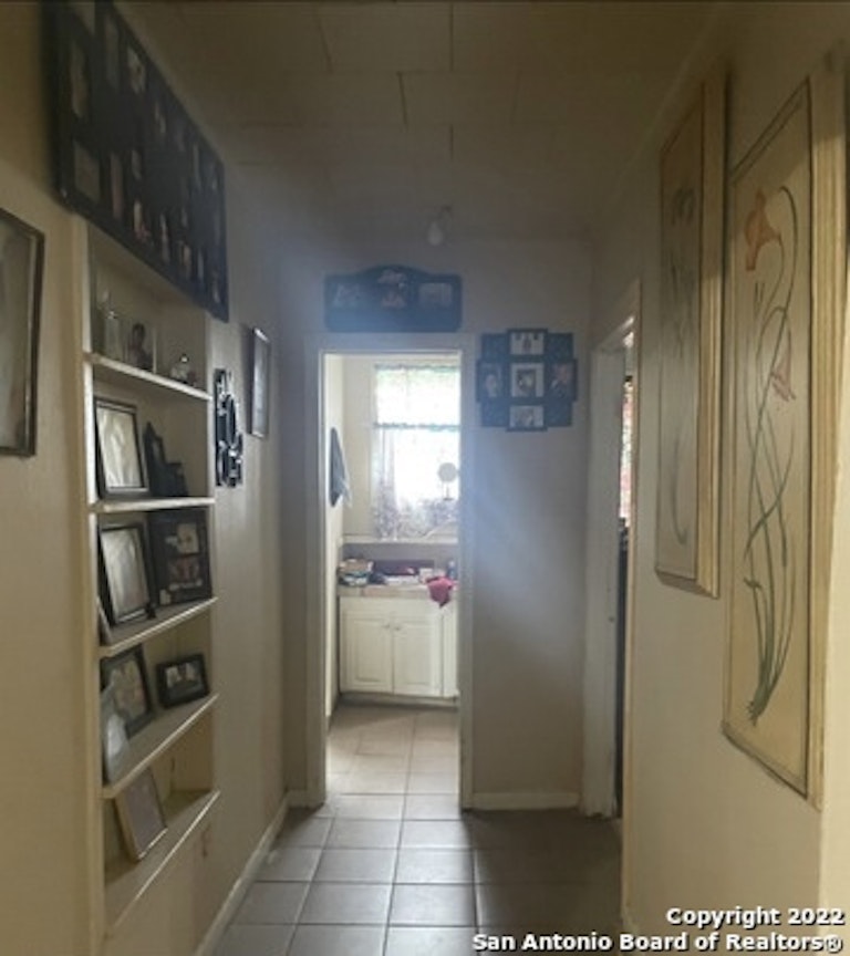 Photo 14 of 17 - 127 Benita St, San Antonio, TX 78210