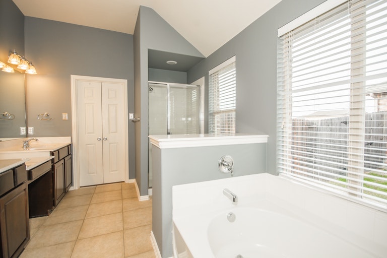 Photo 17 of 23 - 2123 Rains County Rd, Forney, TX 75126