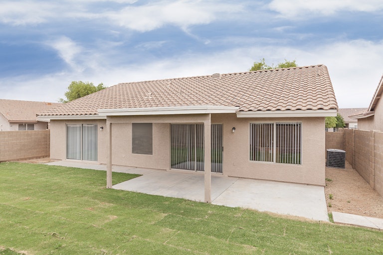 Photo 18 of 21 - 15000 W Honeysuckle Ln, Surprise, AZ 85374
