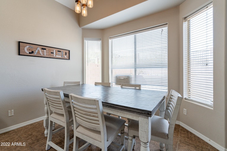 Photo 18 of 49 - 6506 W Molly Ln, Phoenix, AZ 85083