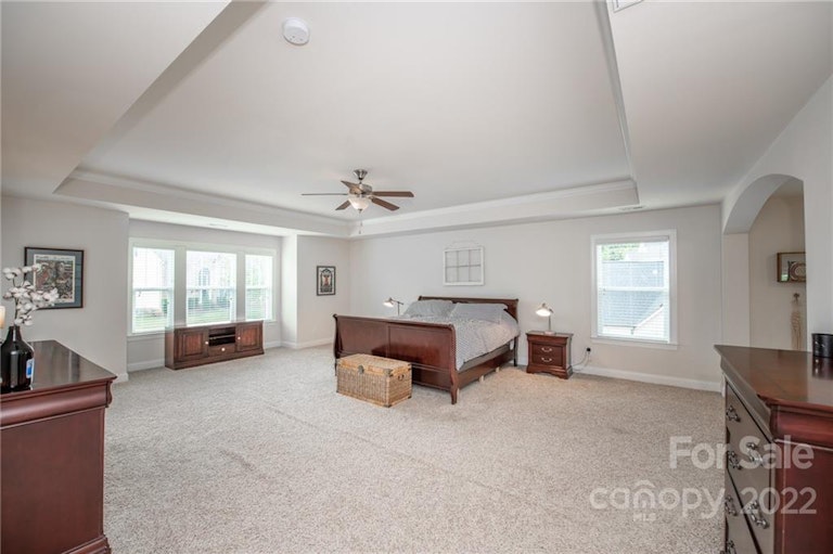 Photo 18 of 42 - 2601 Shanklin Ln S, Denver, NC 28037