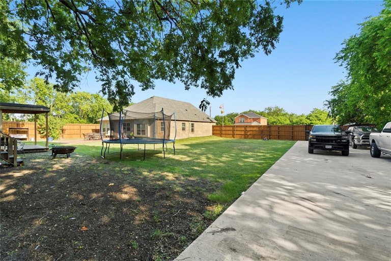 Photo 24 of 26 - 2723 Pike Dr, Lancaster, TX 75134