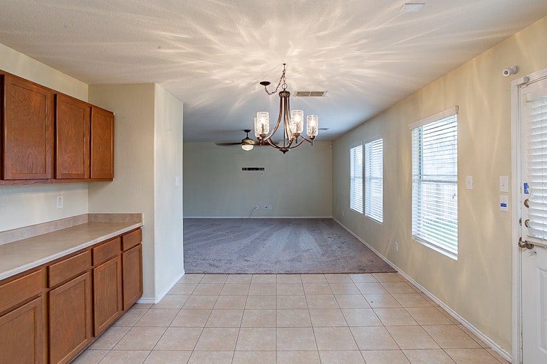 Photo 9 of 22 - 7730 Paraiso Cir, Boerne, TX 78015