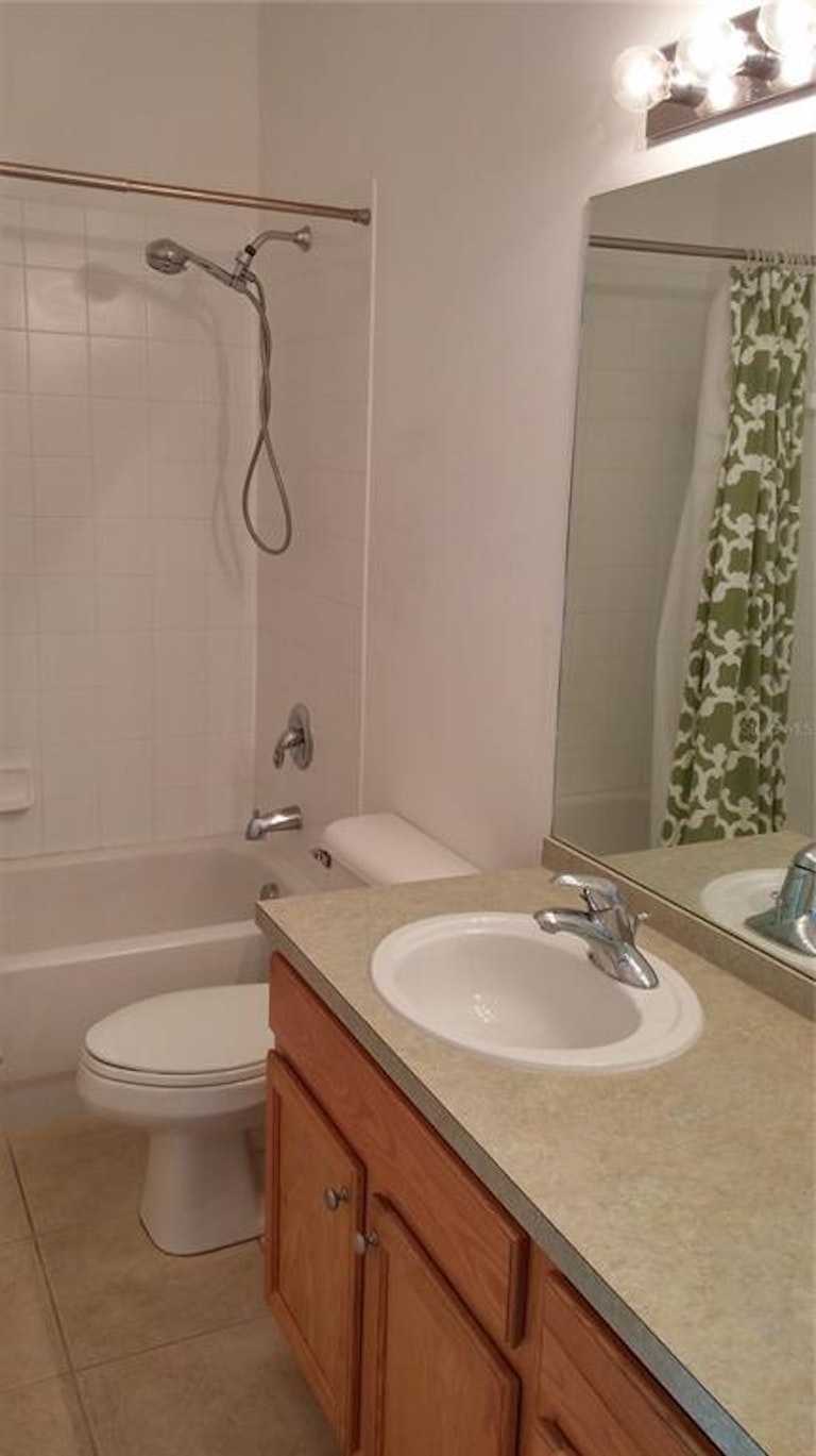 Photo 16 of 24 - 2111 Park Crescent Dr, Land O Lakes, FL 34639