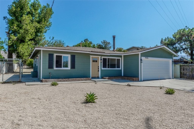 Photo 1 of 33 - 9035 Bellegrave Ave, Jurupa Valley, CA 92509