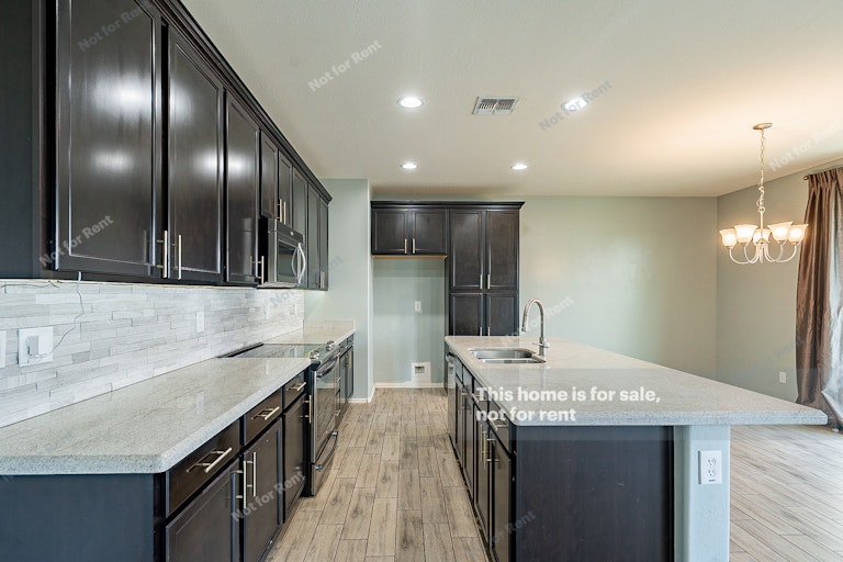 Photo 4 of 19 - 3328 E Rochelle St, Mesa, AZ 85213