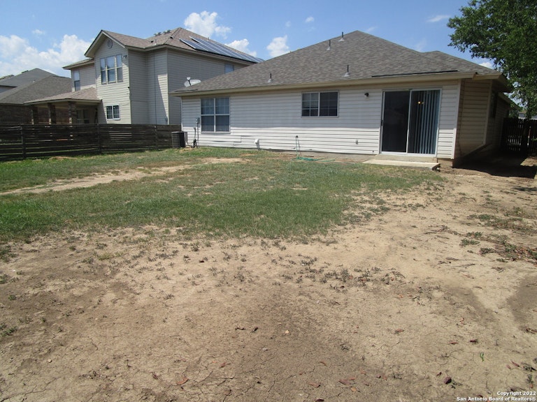 Photo 15 of 15 - 10604 Staggering Crk, San Antonio, TX 78254