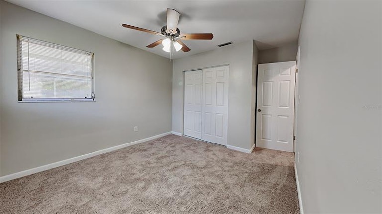 Photo 12 of 21 - 6388 20th St N, Saint Petersburg, FL 33702