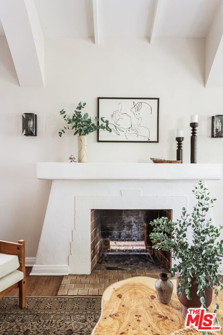 Photo 5 of 23 - 345 Westbourne Dr, West Hollywood, CA 90048