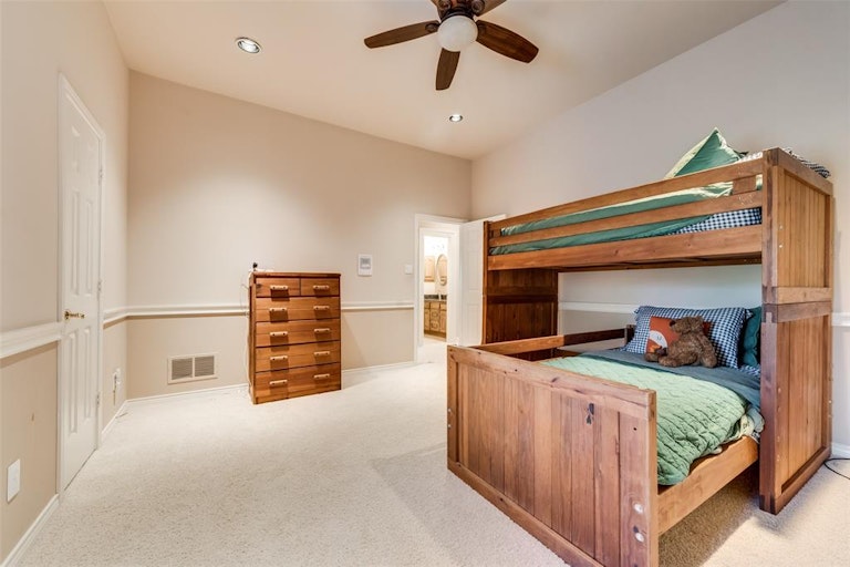 Photo 26 of 37 - 1605 Mariah Bay Cir, Rockwall, TX 75032