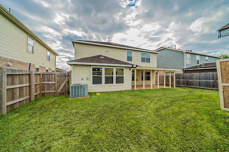 Photo 37 of 39 - 6926 Oleander Grove Way, Houston, TX 77049