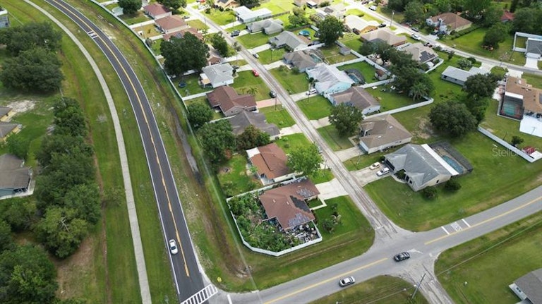 Photo 35 of 39 - 604 Deauville Ct, Kissimmee, FL 34758
