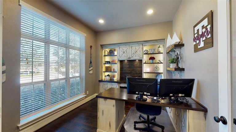Photo 4 of 36 - 1710 Abilene Cir, Katy, TX 77493