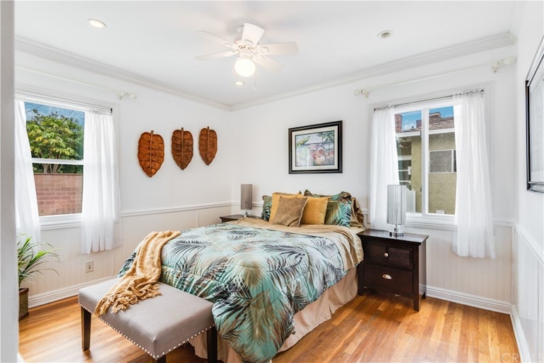 Photo 18 of 42 - 3954 Senasac Ave, Long Beach, CA 90808