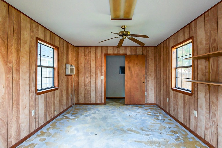 Photo 20 of 27 - 4702 Colgate Ln, Garland, TX 75042