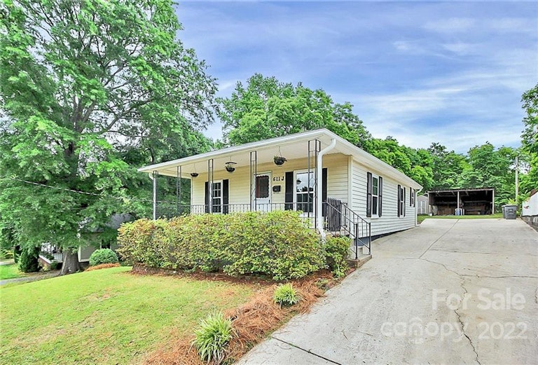 Photo 29 of 30 - 611 J Ave, Kannapolis, NC 28081