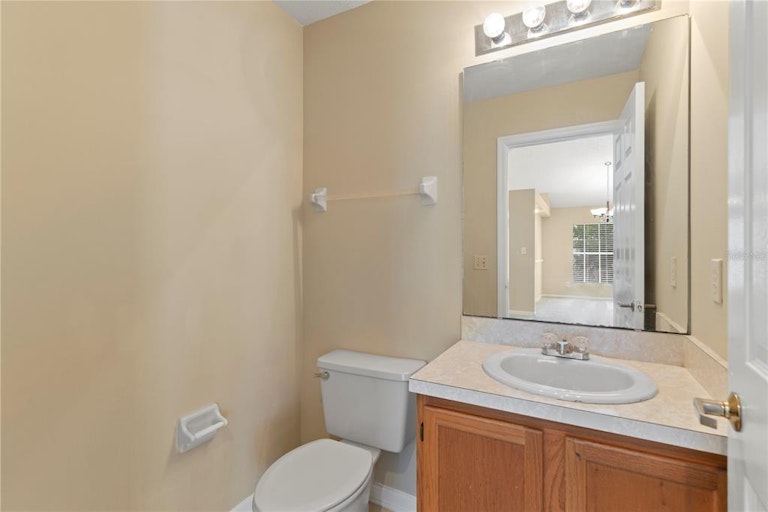 Photo 15 of 30 - 2836 Ripton Ct, Orlando, FL 32835