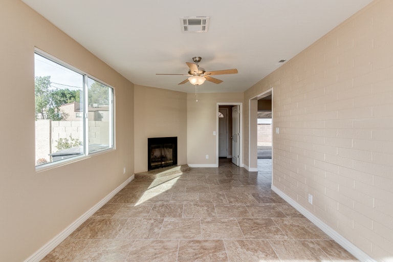 Photo 5 of 24 - 1116 W Heather Dr, Mesa, AZ 85201