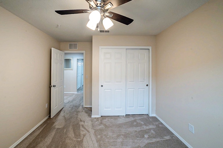 Photo 12 of 14 - 226 Silverglen Ln, Altamonte Springs, FL 32714
