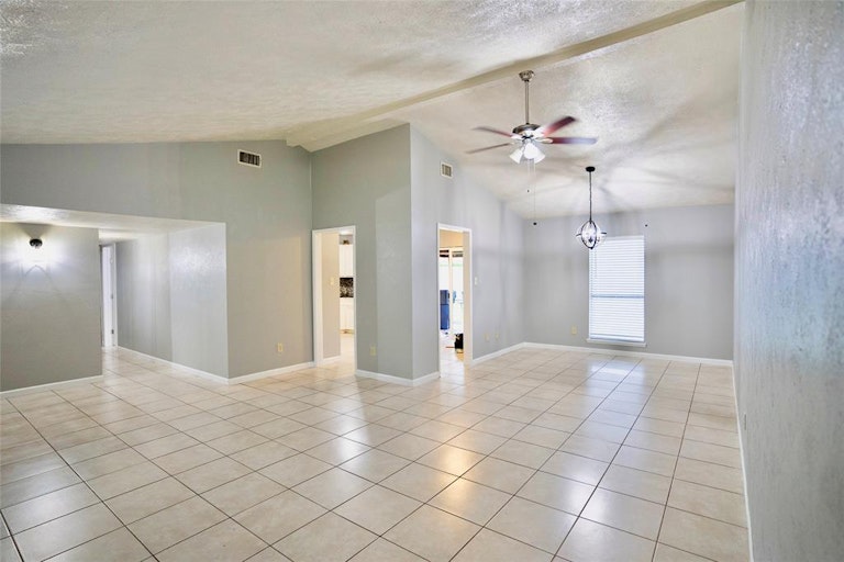Photo 5 of 20 - 16906 Cairngale St, Houston, TX 77084
