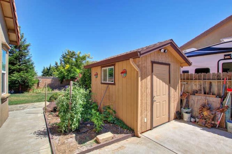 Photo 32 of 37 - 3469 Listan Way, Rancho Cordova, CA 95670
