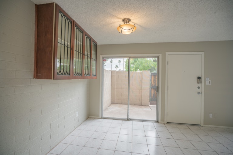 Photo 3 of 19 - 1203 N 84th Pl, Scottsdale, AZ 85257