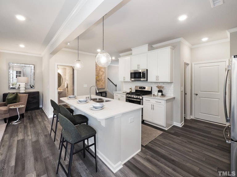Photo 8 of 31 - 1205 Matterhorn Dr #258, Fuquay Varina, NC 27526